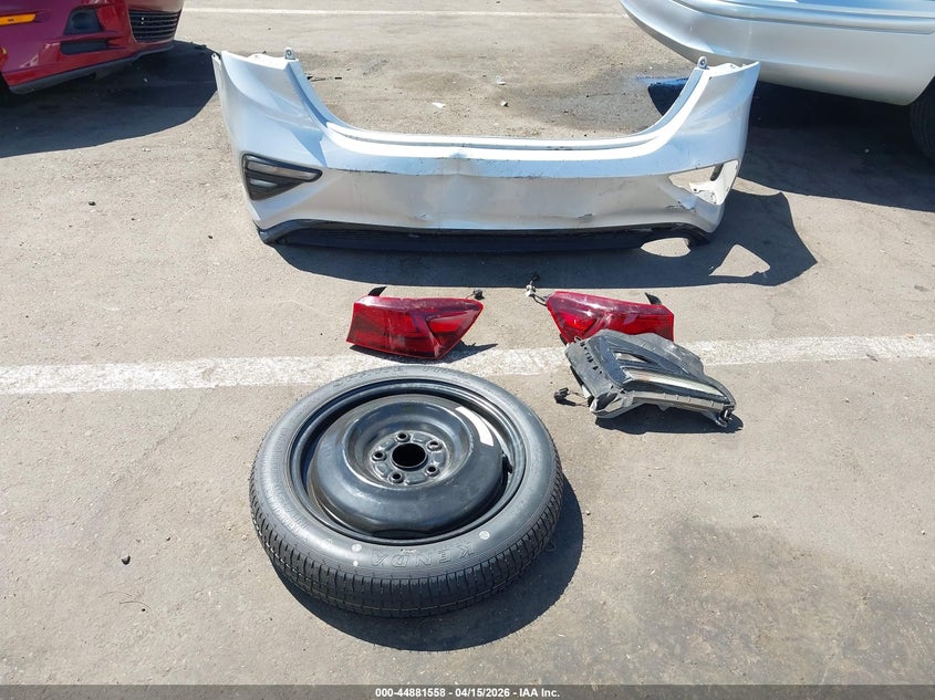 2019 Kia Forte Lxs VIN: 3KPF24AD9KE095052 Lot: 44881558