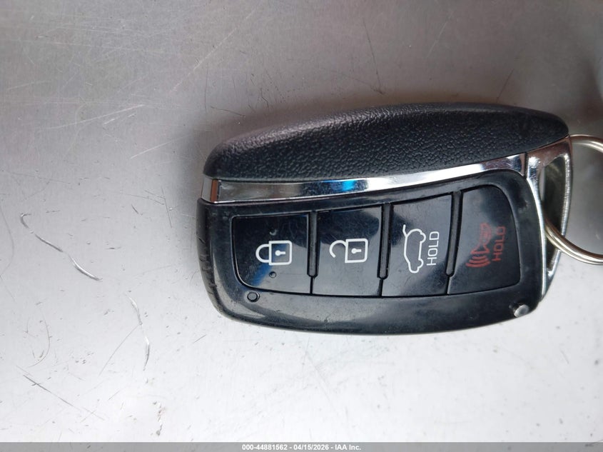 2017 Hyundai Santa Fe Limited Ultimate VIN: KM8SR4HF5HU227490 Lot: 44881562