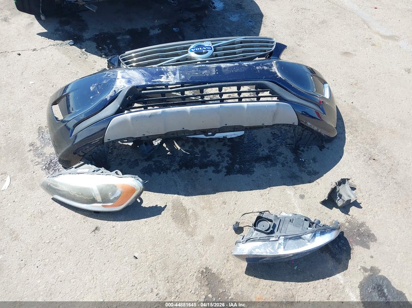 2016 Volvo Xc60 T5 Drive-E Premier VIN: YV440MDK5G2846673 Lot: 44881645