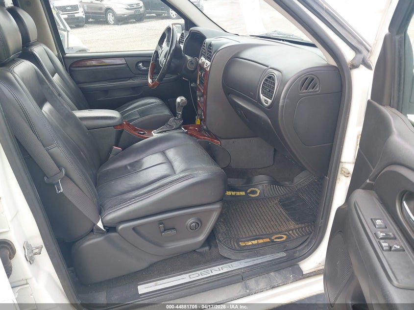 2005 GMC ENVOY SPORT UTILITY VEHICLE 5.3L V-8 300HP