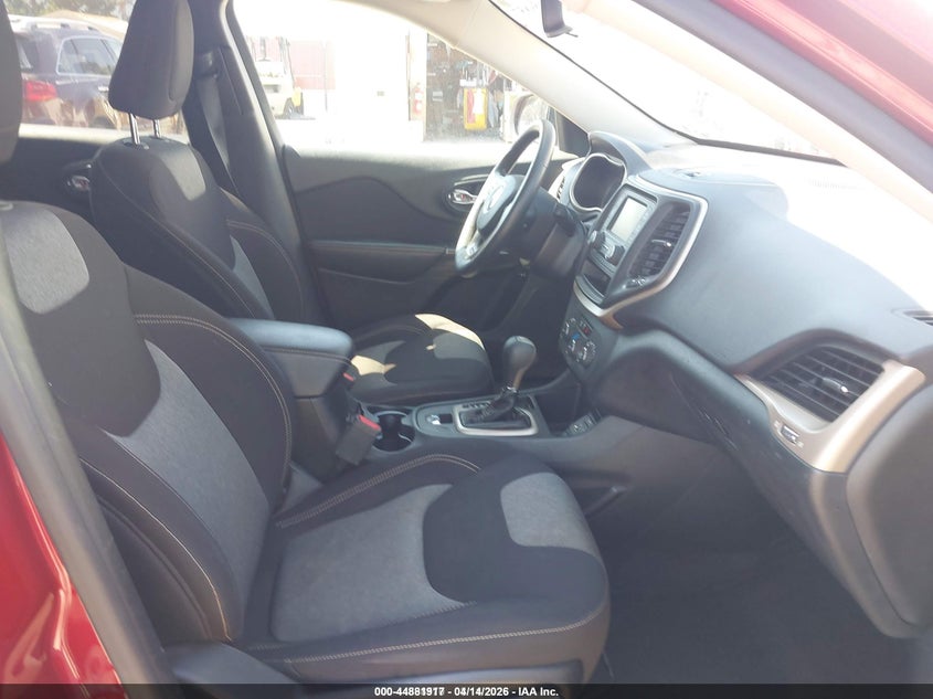 2016 Jeep Cherokee Sport