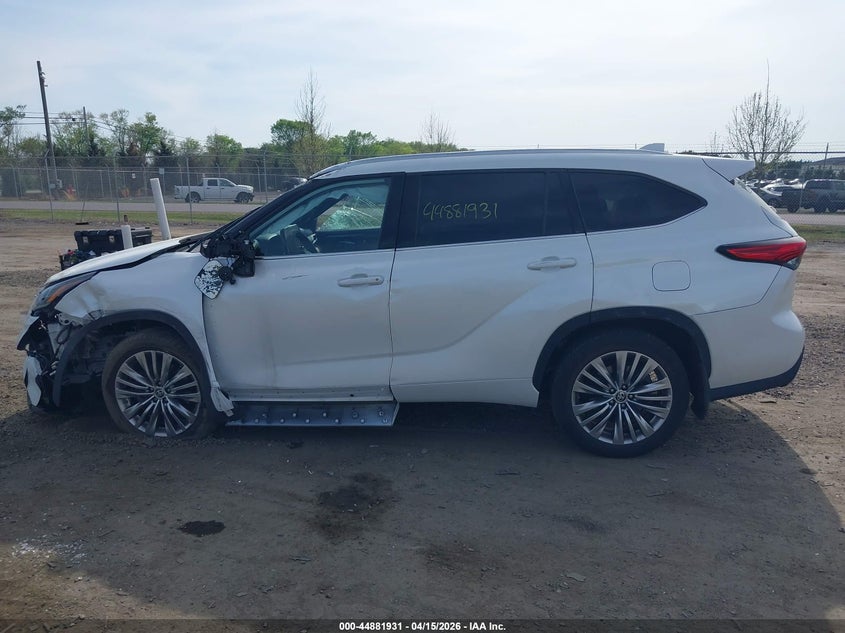 2023 Toyota Highlander Platinum VIN: 5TDKDRBH0PS002259 Lot: 44881931