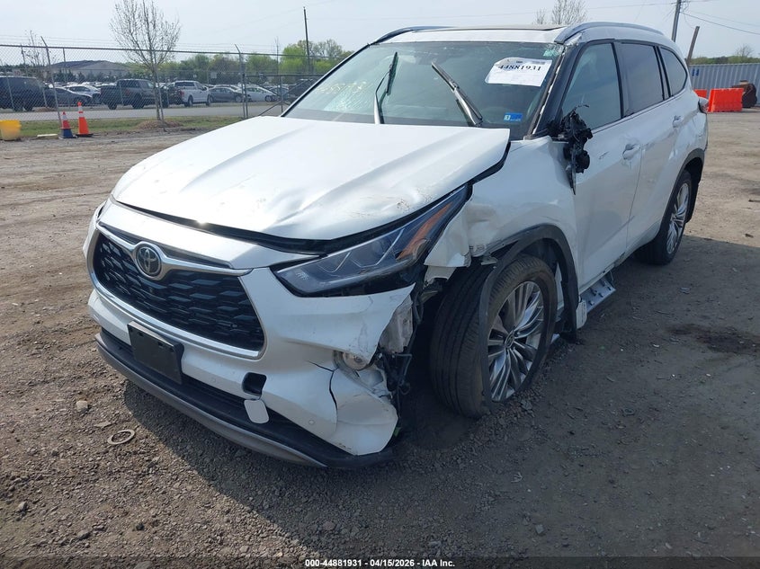 2023 Toyota Highlander Platinum VIN: 5TDKDRBH0PS002259 Lot: 44881931
