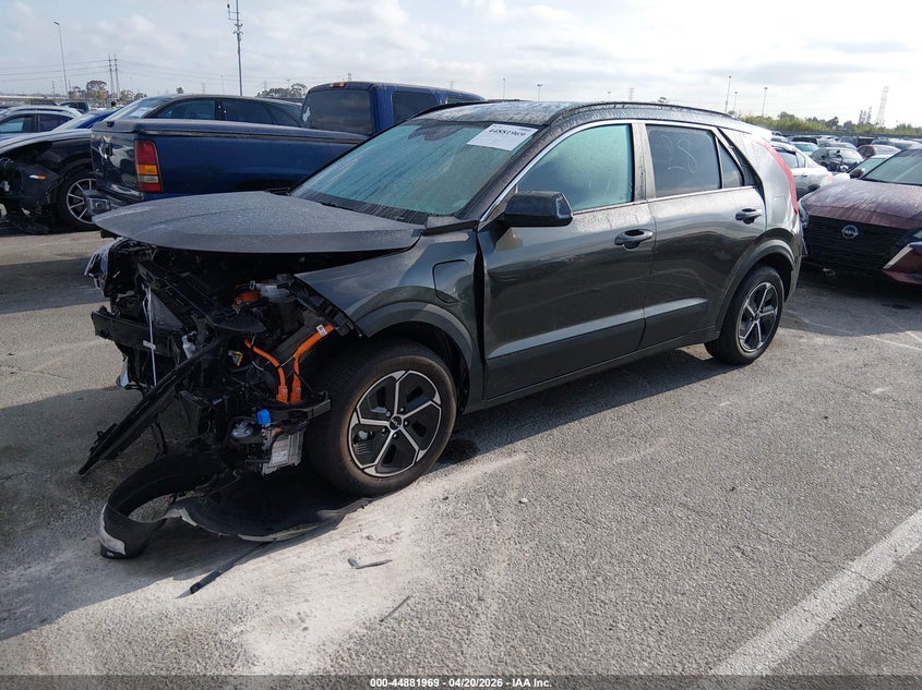 Vin: kndcs3lf3s5309850, lot: 45379300, kia niro plug-in hybrid ex 20252