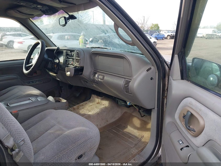 1999 Chevrolet Suburban 1500 Lt