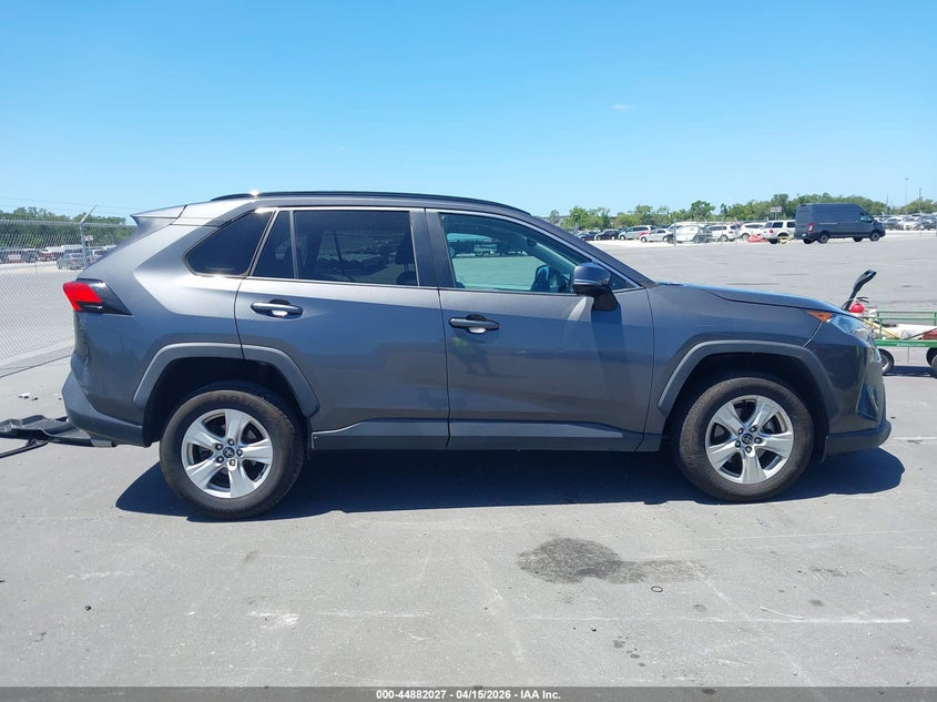 2021 Toyota Rav4 Xle VIN: 2T3W1RFV7MW118594 Lot: 44882027