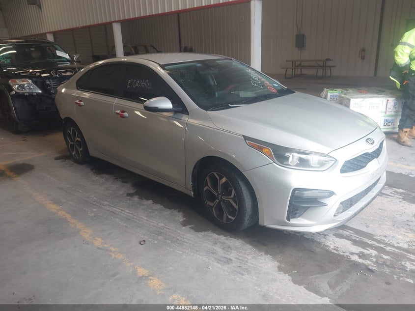 Vin: 3kpf24ad5ke135532, lot: 45379479, kia forte lxs 2019 img_1