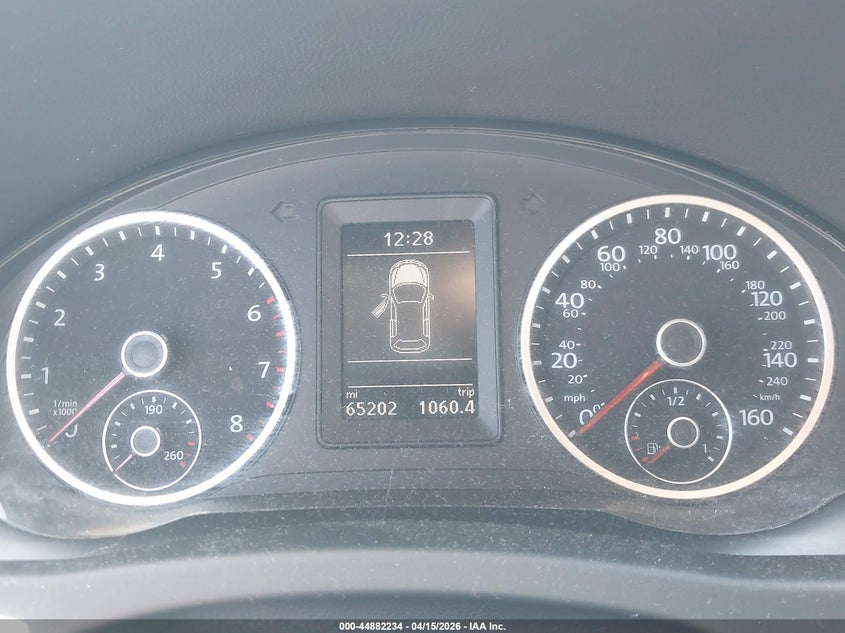 2017 Volkswagen Tiguan 2.0T/2.0T S VIN: WVGBV7AX2HK023421 Lot: 44882234