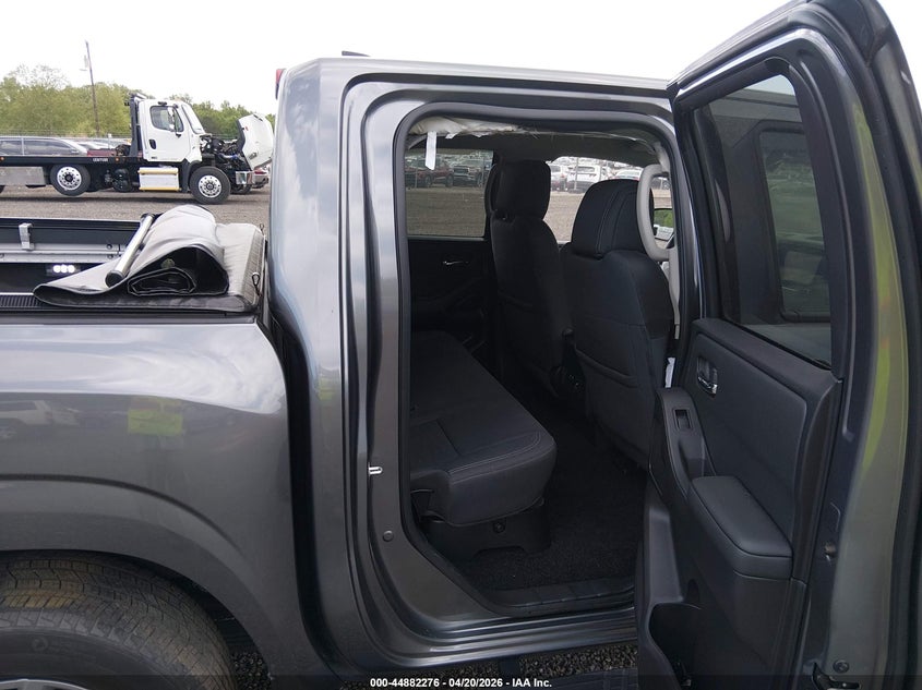 2022 NISSAN FRONTIER auction photo 8