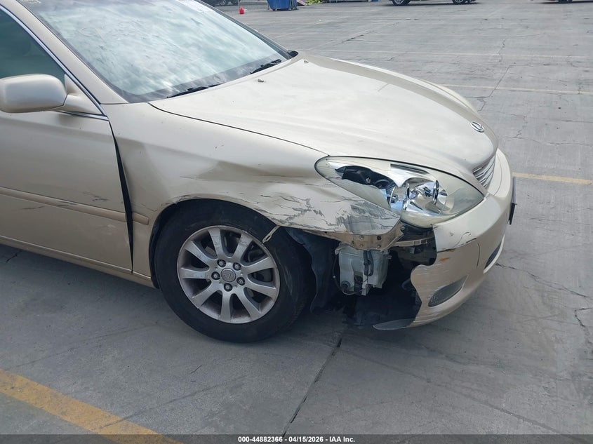 2003 Lexus Es 300 VIN: JTHBF30G030115660 Lot: 44882366