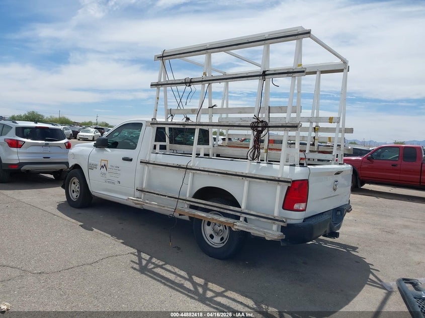 Vin: 3c6jr6dg8lg164592, lot: 45379759, ram 1500 classic tradesman  4x2 8' box 20203