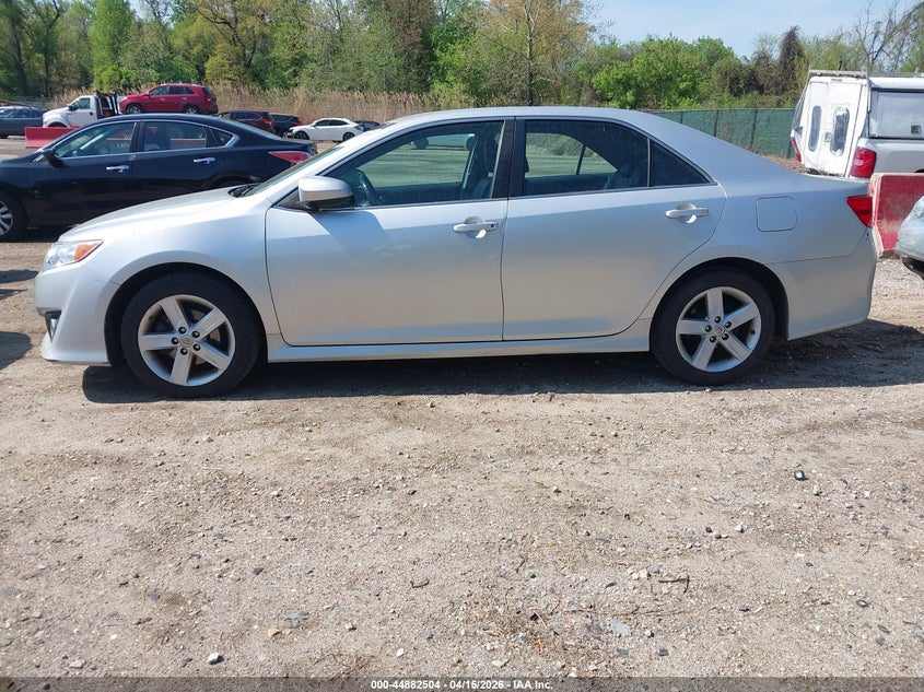 2014 Toyota Camry Se VIN: 4T1BF1FK2EU748394 Lot: 44882504