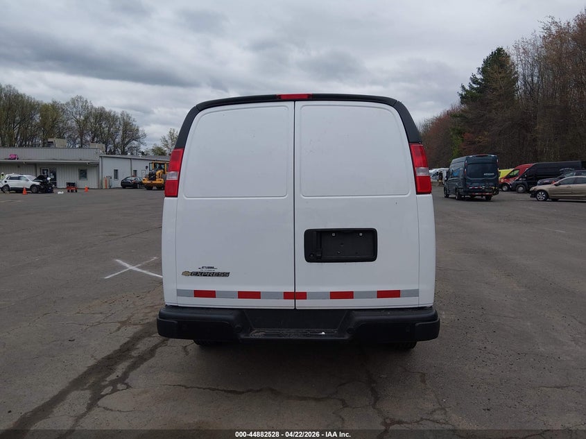 VIN 1GCWGAFP8R1250433 2024 CHEVROLET EXPRESS CARGO RWD 2500 REGULAR WHEELBASE WT