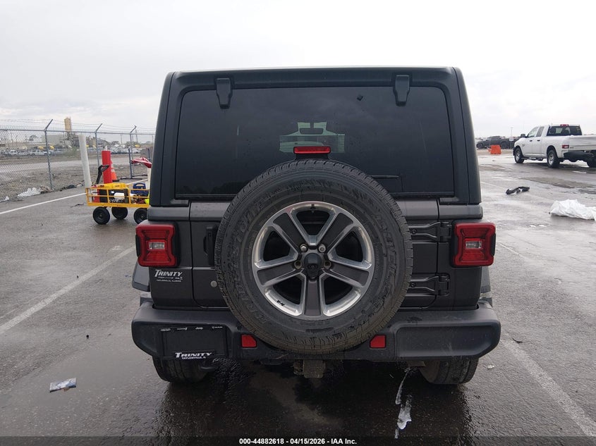 2018 Jeep Wrangler Unlimited Sahara 4X4 VIN: 1C4HJXEN9JW188898 Lot: 44882618