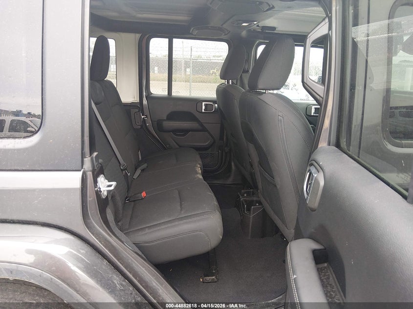 2018 Jeep Wrangler Unlimited Sahara 4X4 VIN: 1C4HJXEN9JW188898 Lot: 44882618