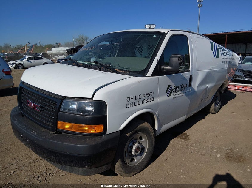 2023 GMC SAVANA CARGO auction photo 2