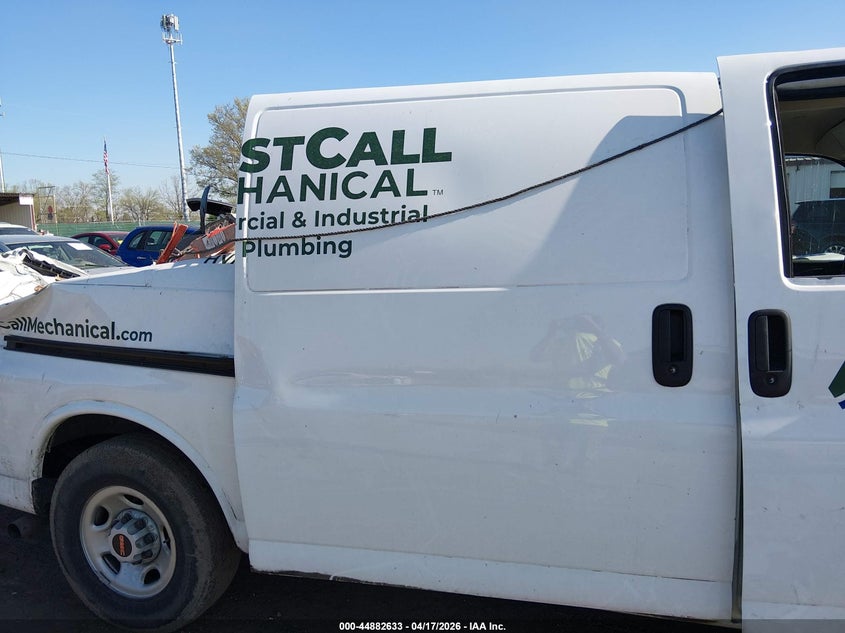 2023 GMC SAVANA CARGO auction photo 8