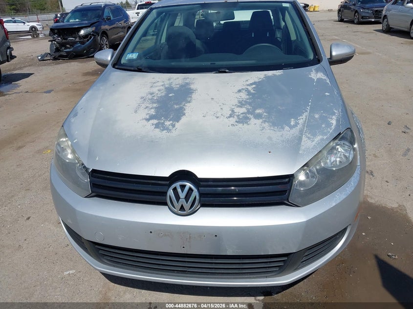 2011 Volkswagen Golf 2.5L 2-Door VIN: WVWAB7AJ8BW143325 Lot: 44882676