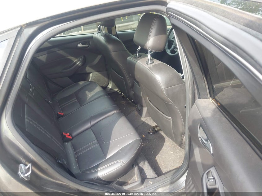 2012 Ford Focus Sel VIN: 1FAHP3H21CL334004 Lot: 44882719