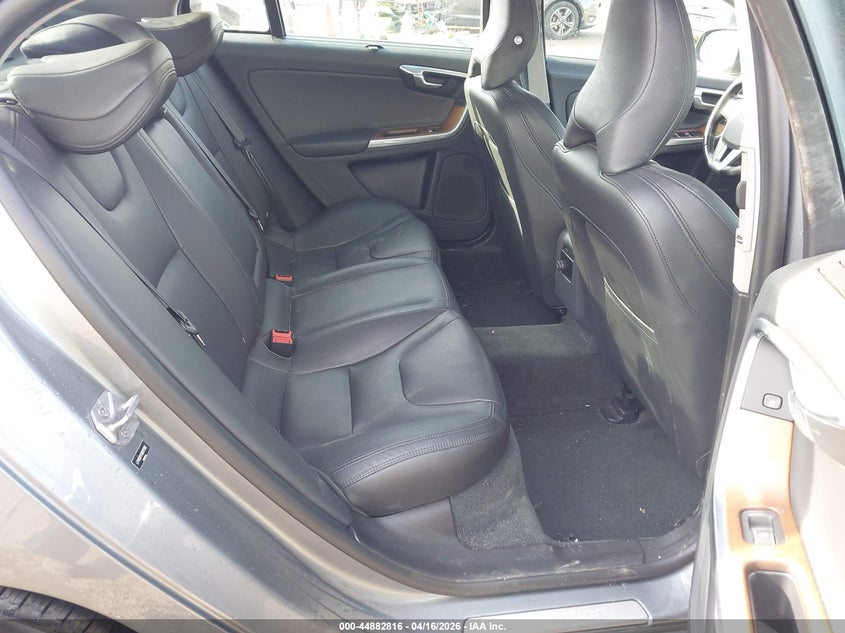 2016 Volvo 2.0 S60 Inscription T5 Drive-E Premier grey Lot 111044882816 Vin LYV402FK1GB097082
