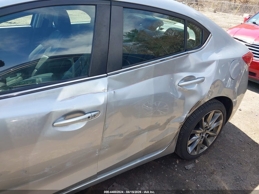 2018 Mazda Mazda3 Touring VIN: 3MZBN1V35JM170272 Lot: 44882824