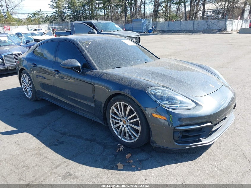 2022 Porsche Panamera 4/4 Platinum Edition/Platinum Edition
