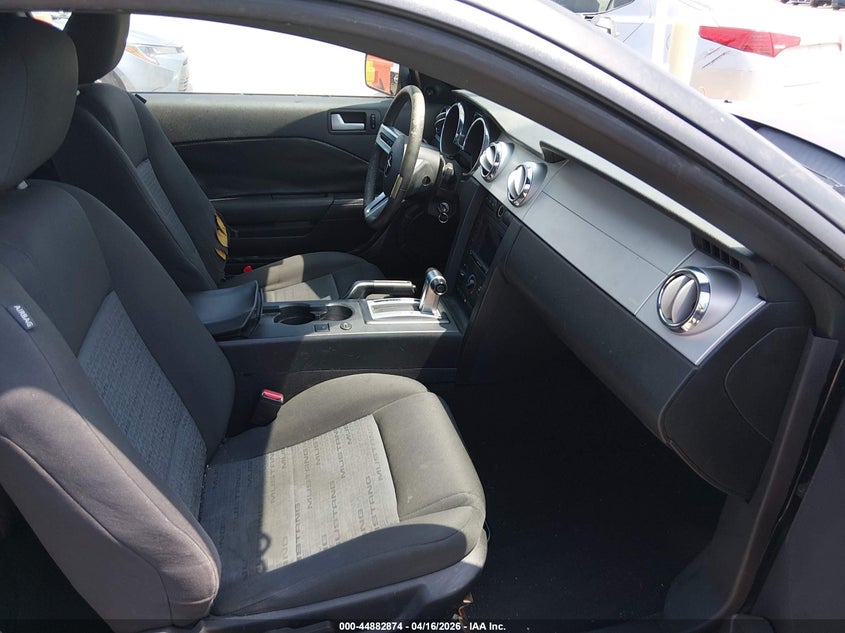 2008 Ford Mustang V6 Deluxe/V6 Premium