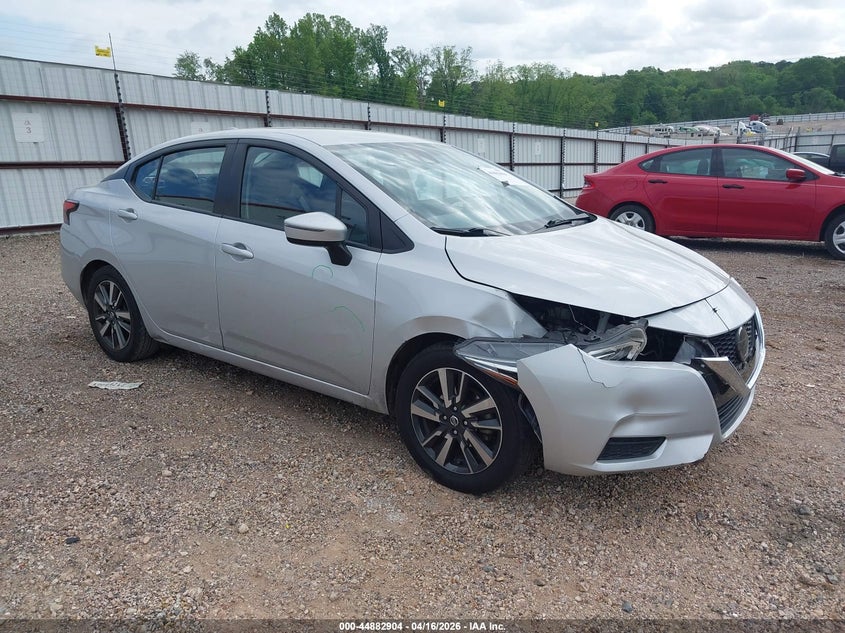 2021 NISSAN VERSA SV XTRONIC CVT