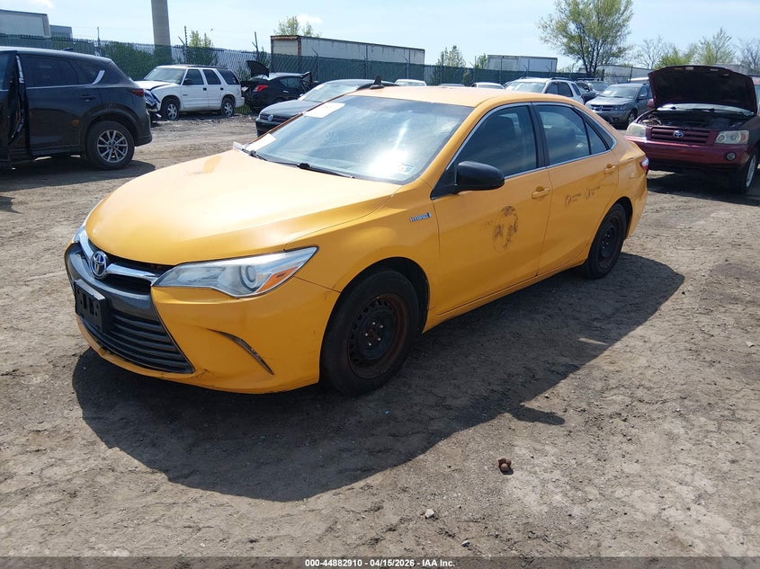 2015 Toyota Camry Hybrid Le