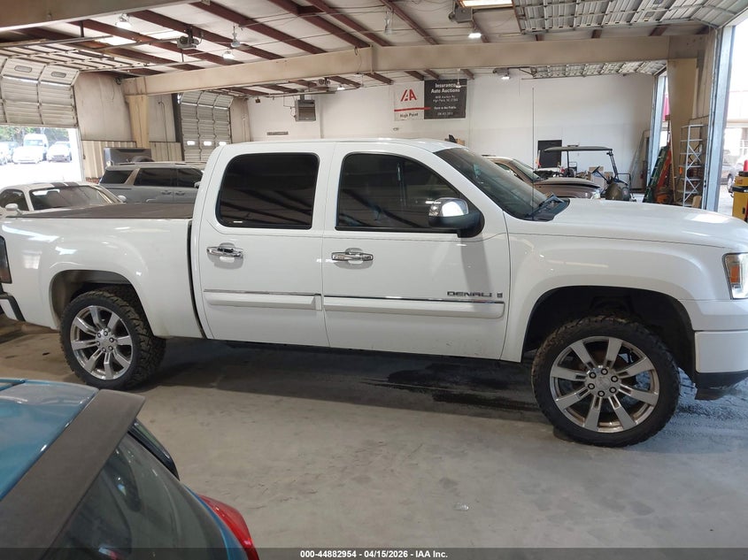 2007 GMC Sierra 1500 Denali VIN: 2GTEK638371685937 Lot: 44882954