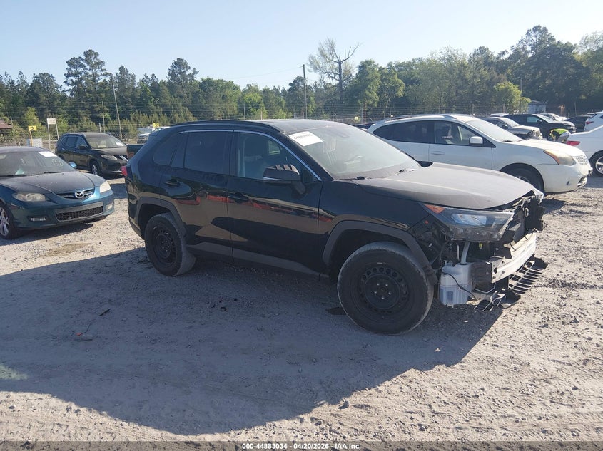TOYOTA RAV4 LE 2021