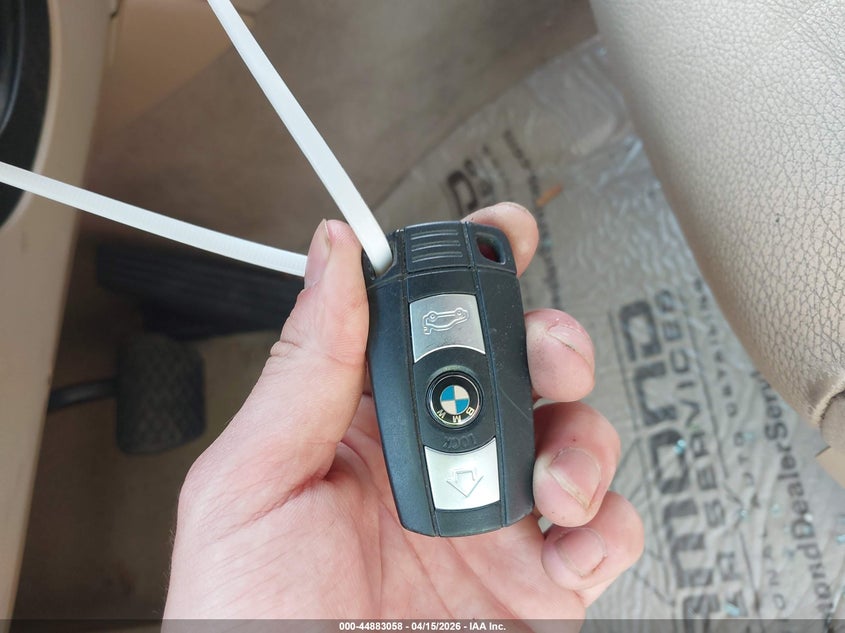 2011 BMW 328I xDrive VIN: WBAPK5C55BF123139 Lot: 44883058