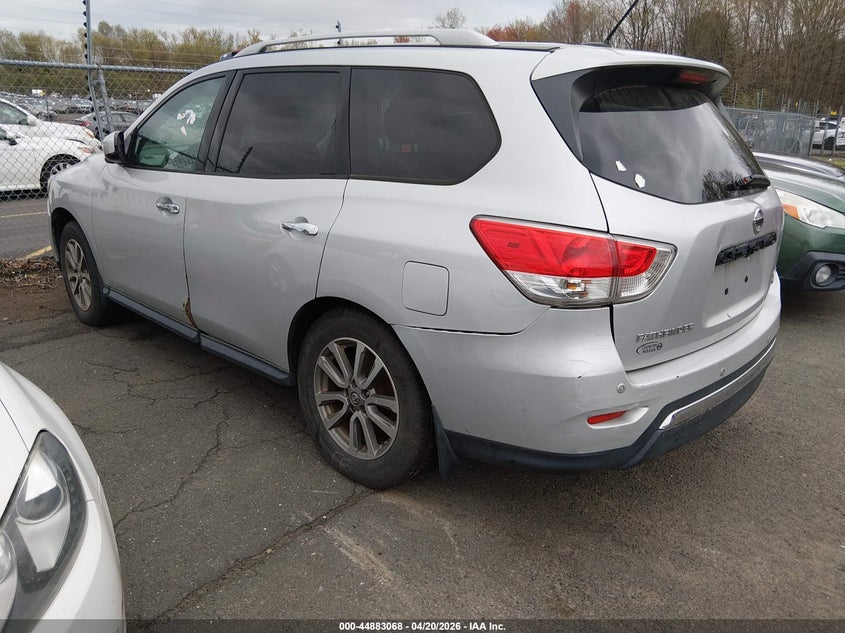 2013 Nissan Pathfinder Sv