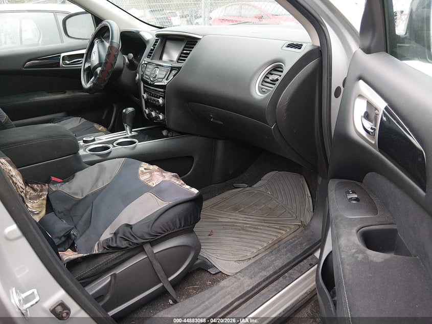 2013 Nissan Pathfinder Sv