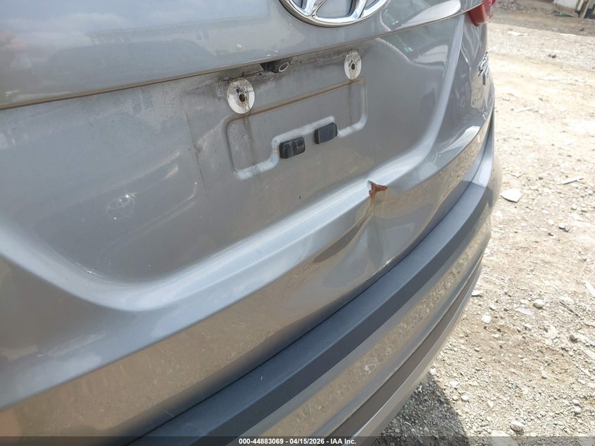 2018 Hyundai Santa Fe Sport 2.4L VIN: 5XYZUDLB1JG529615 Lot: 44883069