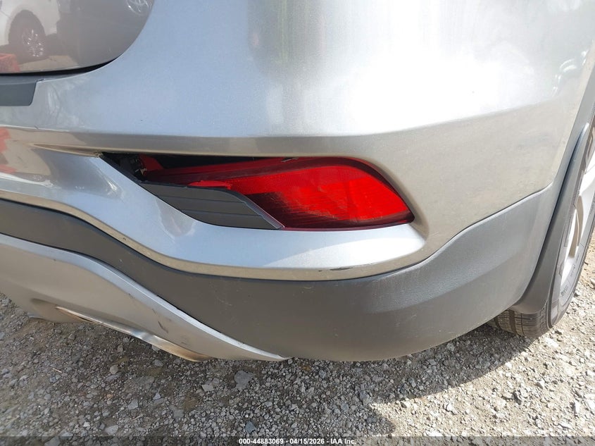 2018 Hyundai Santa Fe Sport 2.4L VIN: 5XYZUDLB1JG529615 Lot: 44883069