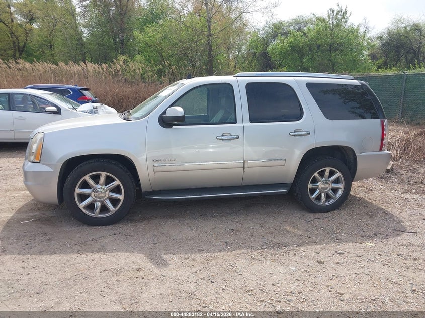 2010 GMC Yukon Denali VIN: 1GKUKEEF4AR159627 Lot: 44883182