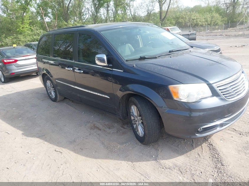 2013 Chrysler Town & Country Touring-L