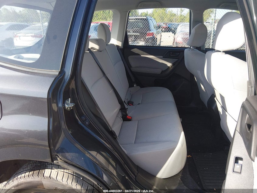 2018 SUBARU FORESTER auction photo 8