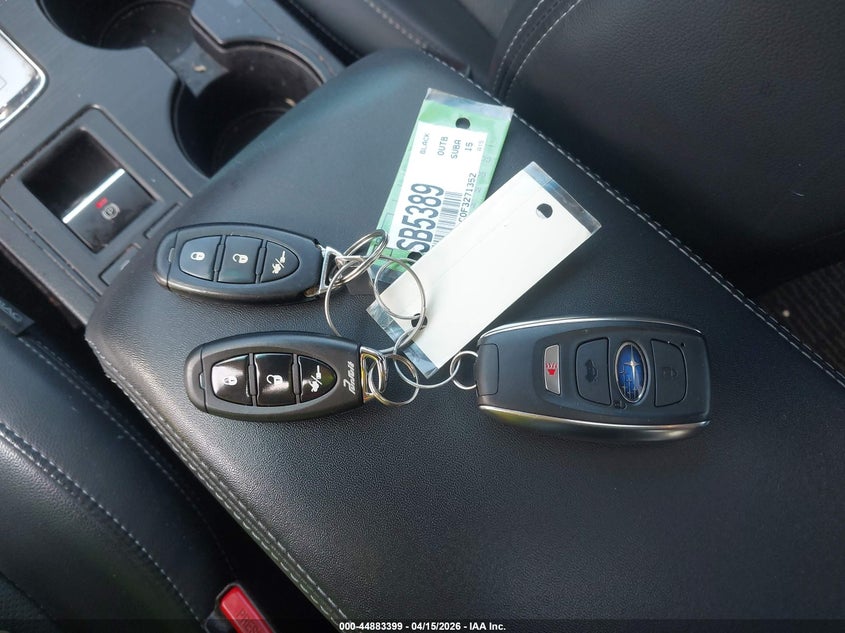 2015 Subaru Outback 2.5I Limited VIN: 4S4BSALC0F3271352 Lot: 44883399