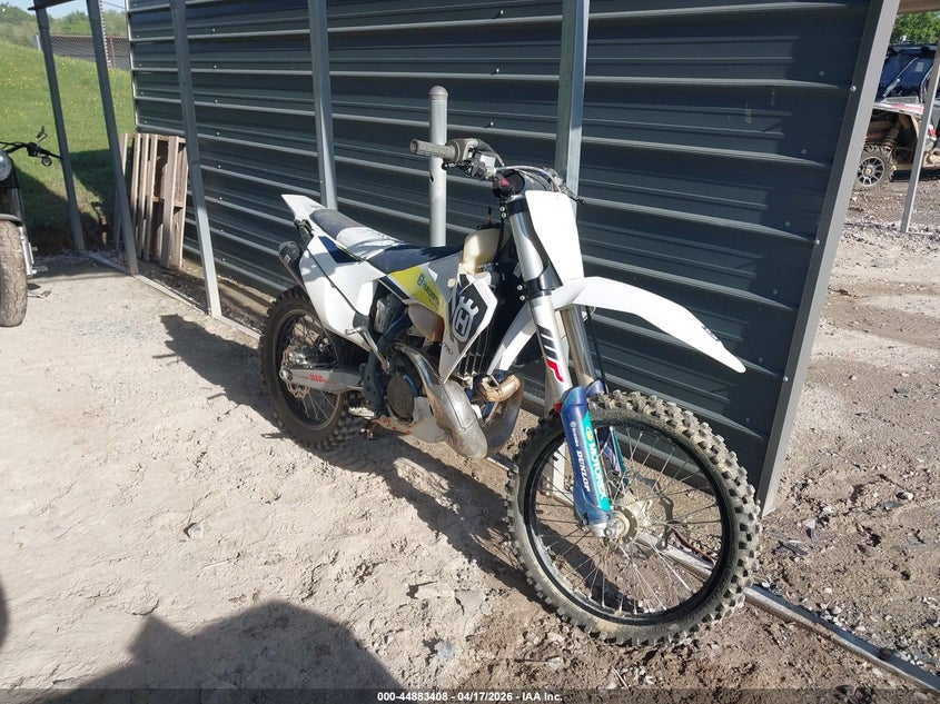 VBKUXM239NM220229 HUSQVARNA TC250 2022