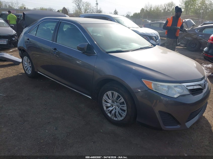 2014 Toyota Camry Le