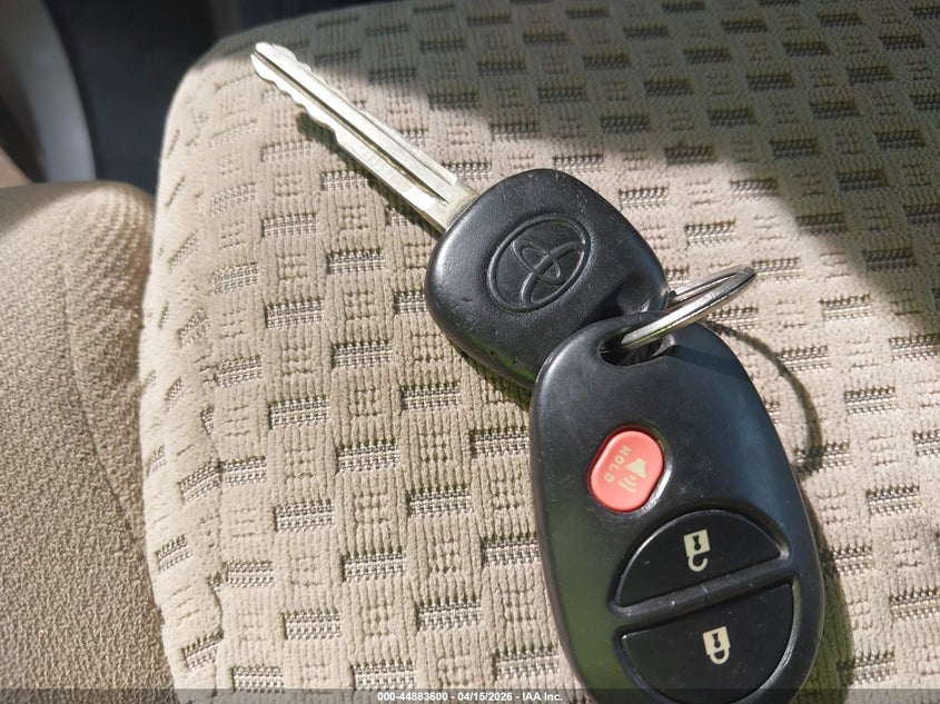 2007 Toyota Tundra Sr5 4.7L V8 VIN: 5TFBT54167X005656 Lot: 44883600