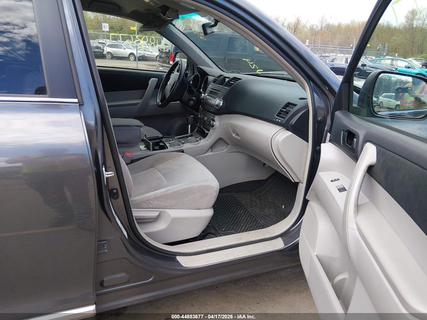 2011 Toyota Highlander Base V6