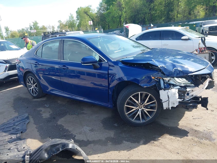 TOYOTA CAMRY - zdjęcie 14