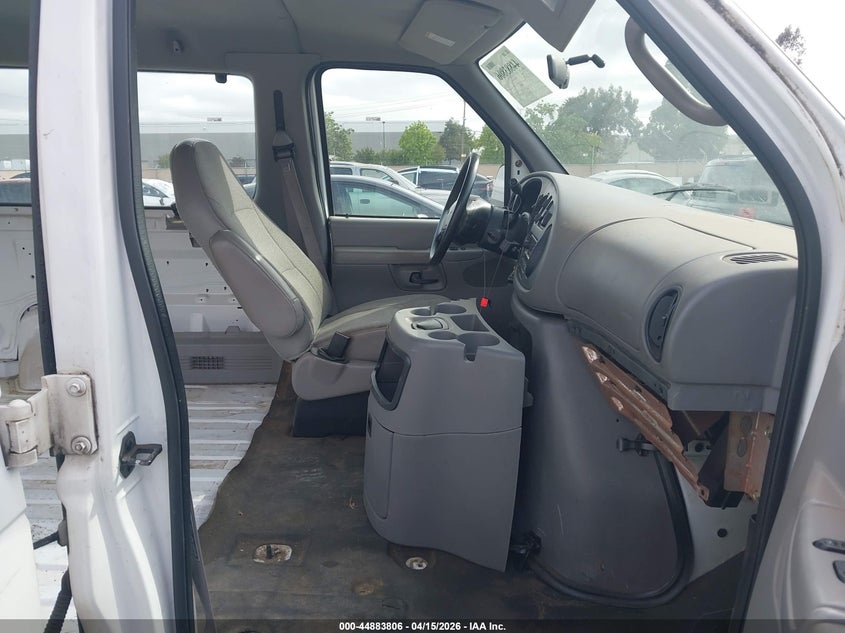 2002 Ford E-350 Super Duty Xl/Xlt