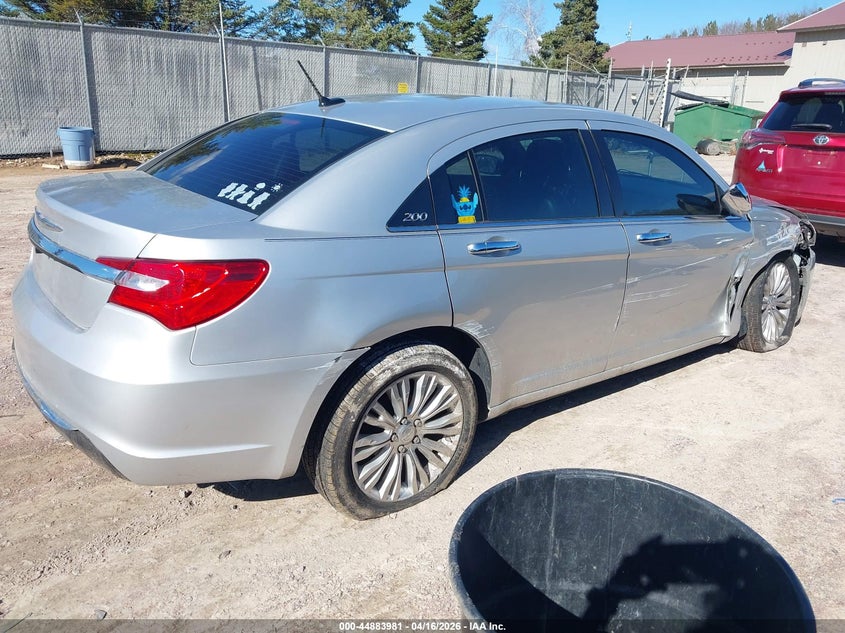 2012 Chrysler 200 Limited