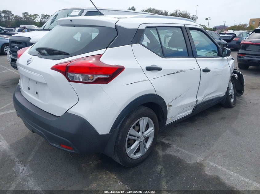 2018 Nissan Kicks S