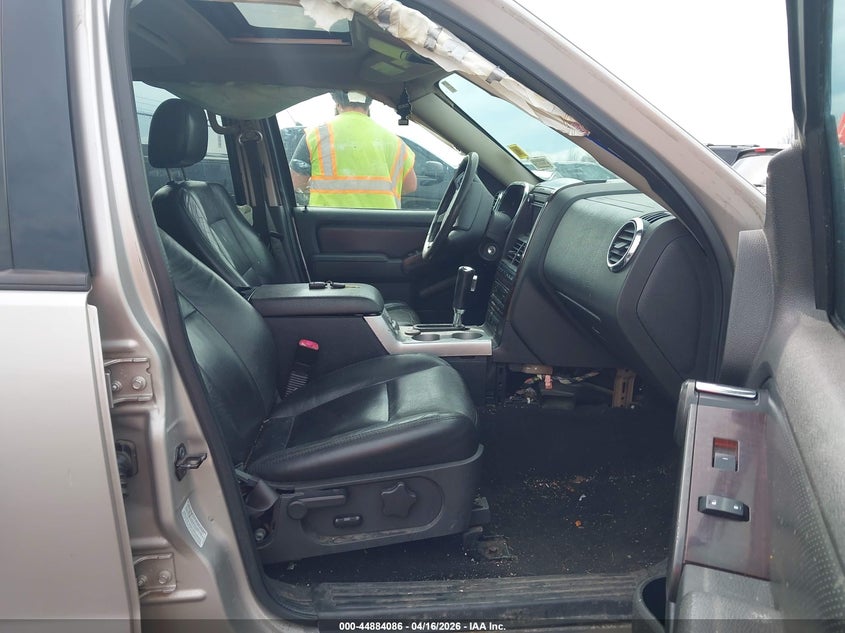 2006 Ford Explorer Limited