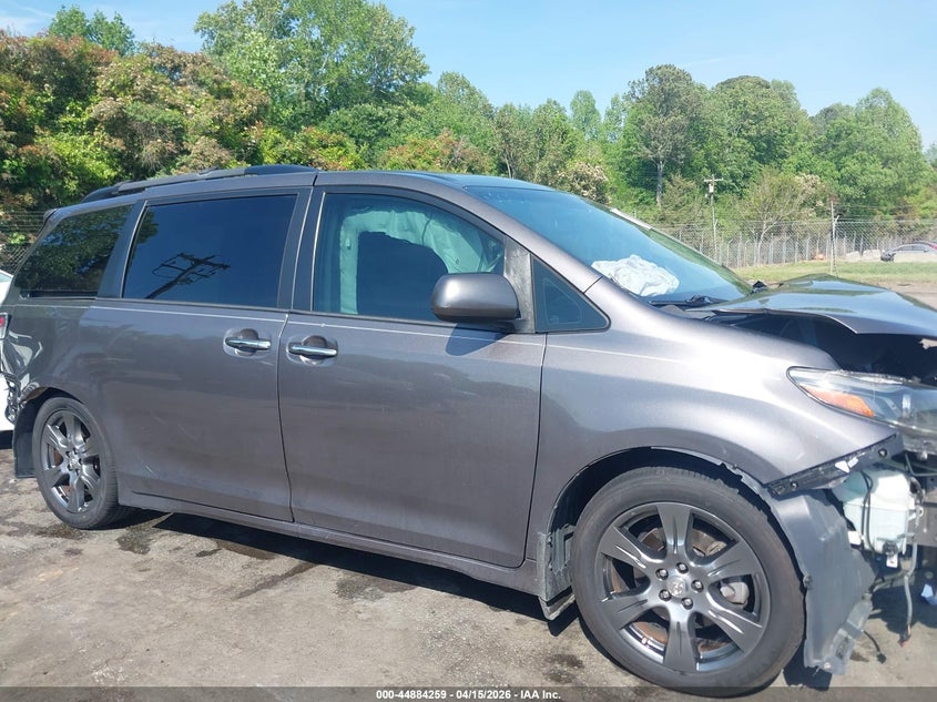2017 Toyota Sienna Se Premium 8 Passenger VIN: 5TDXZ3DCXHS834697 Lot: 44884259